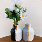 Cute Hand Made Mini Vase With Flower Bunch For Decoration, Sidetable Decoration Piece Gift Piece Ceramic Vase