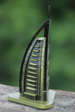 Retro Metal Burj Al Arab Dubai Tower Figurine – Zinc Alloy Home & Office Decor
